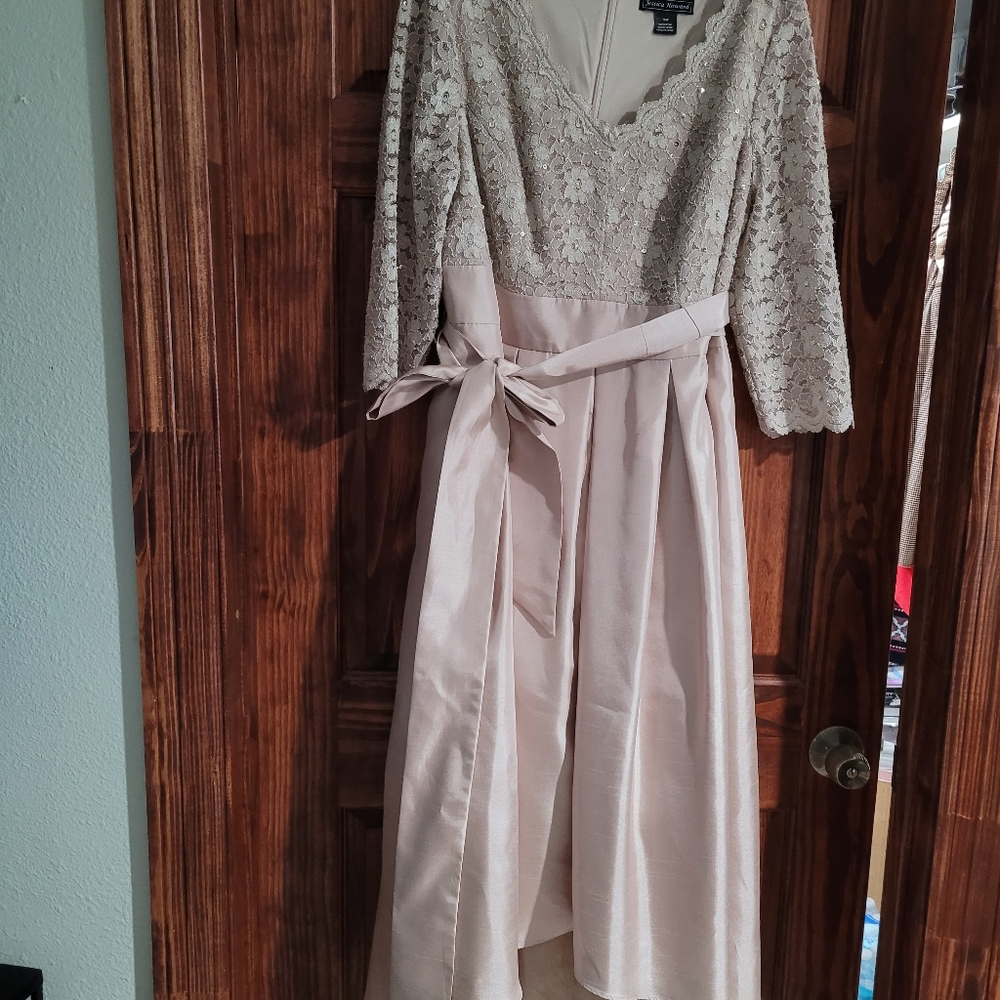 Jessica Howard mother of bride dress